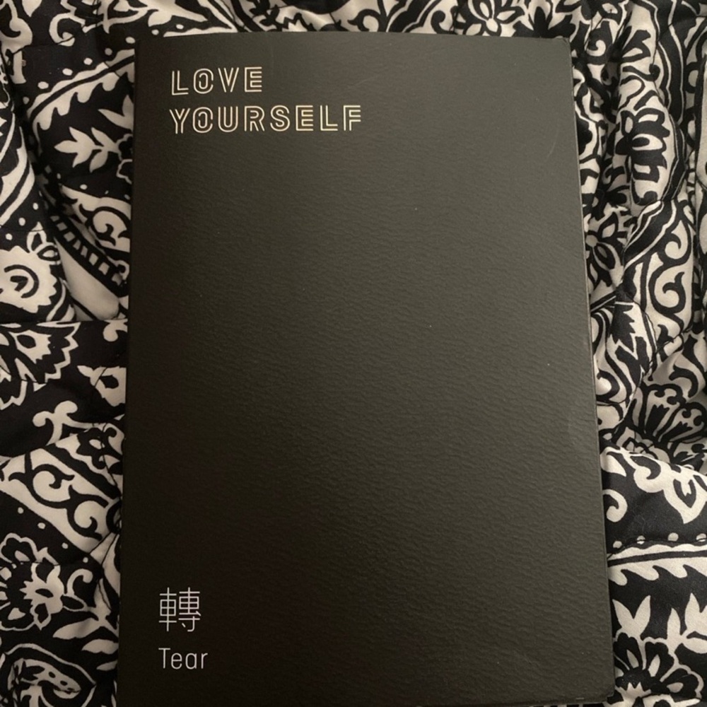 BTS Love Yourself tear